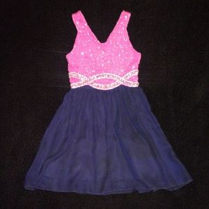Girl's dress